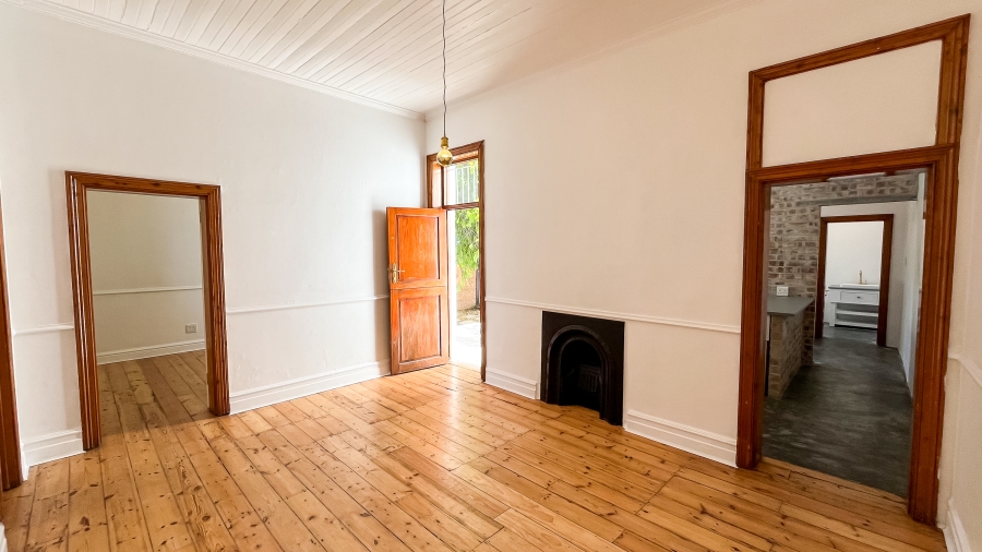 3 Bedroom Property for Sale in Wynberg Upper Western Cape